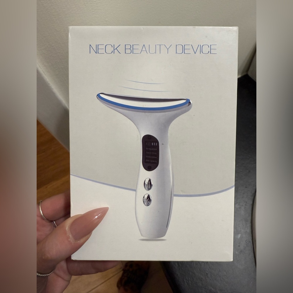 Neck Beauty Device